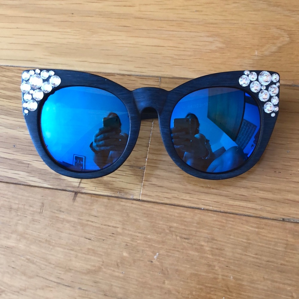 Custom rhinestone sunglasses